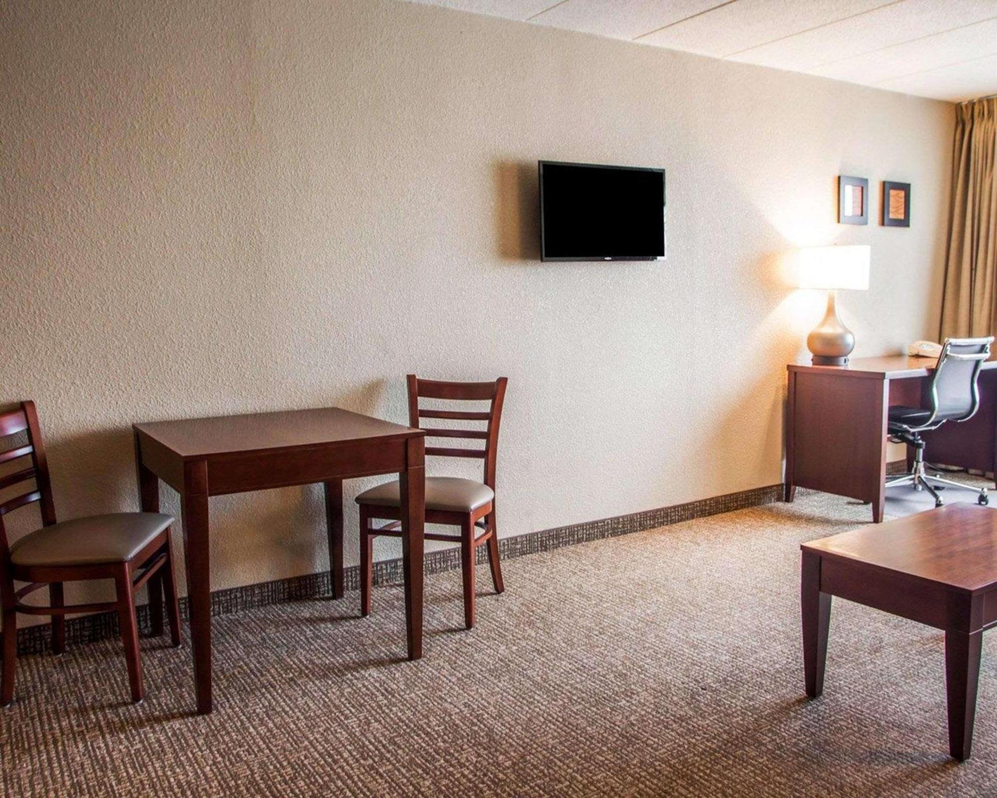 Quality Inn & Suites Orland Park - Chicago Екстер'єр фото