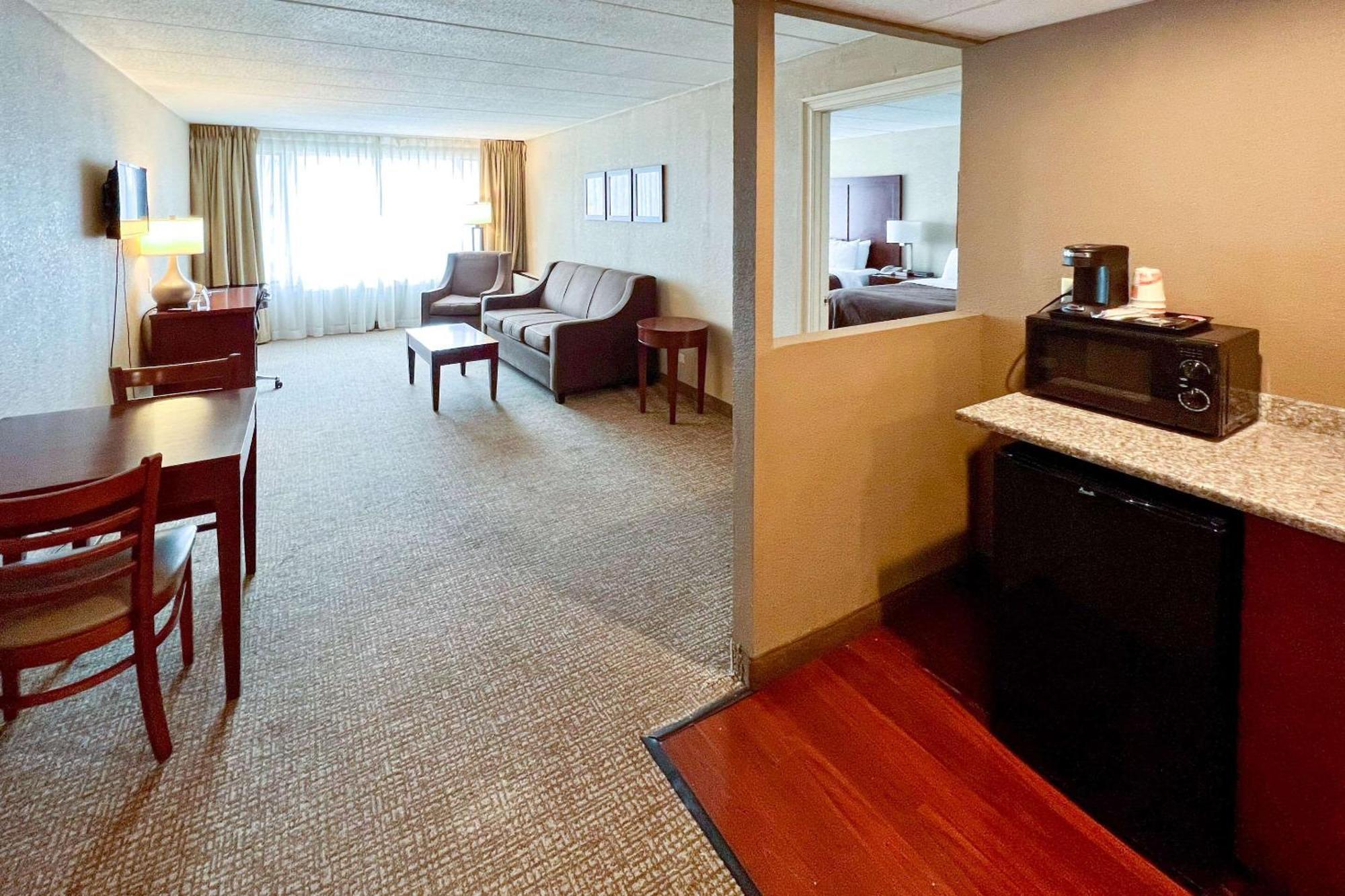 Quality Inn & Suites Orland Park - Chicago Екстер'єр фото